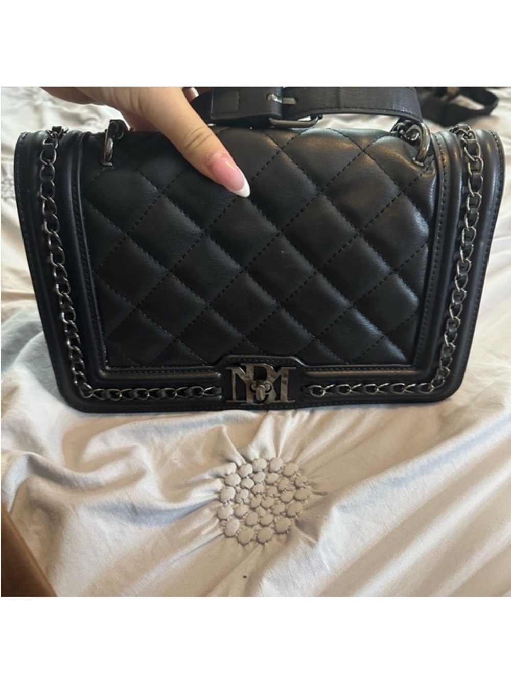 Badgley Mischka Black Quilted Chain-Trim Shoulder Bag